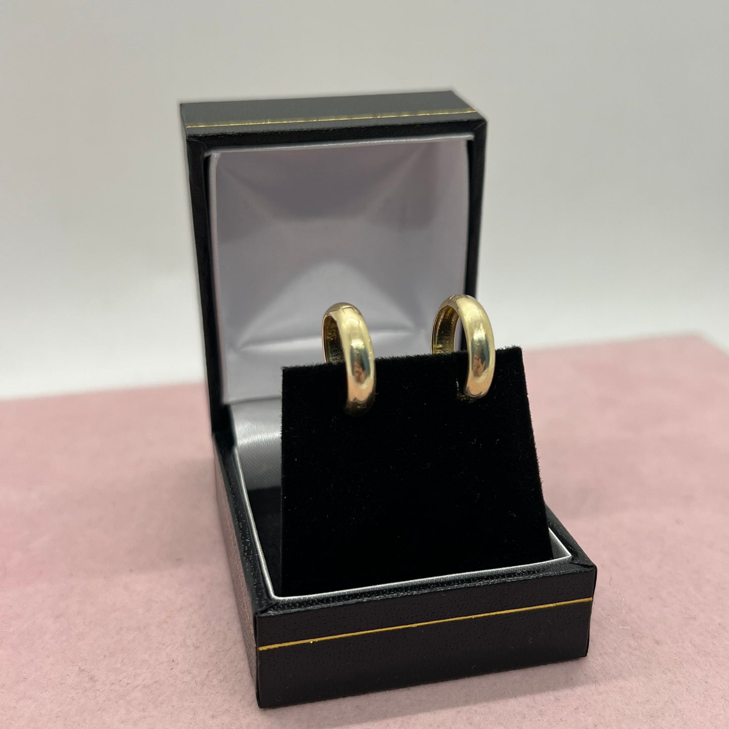 Hinged Hoops