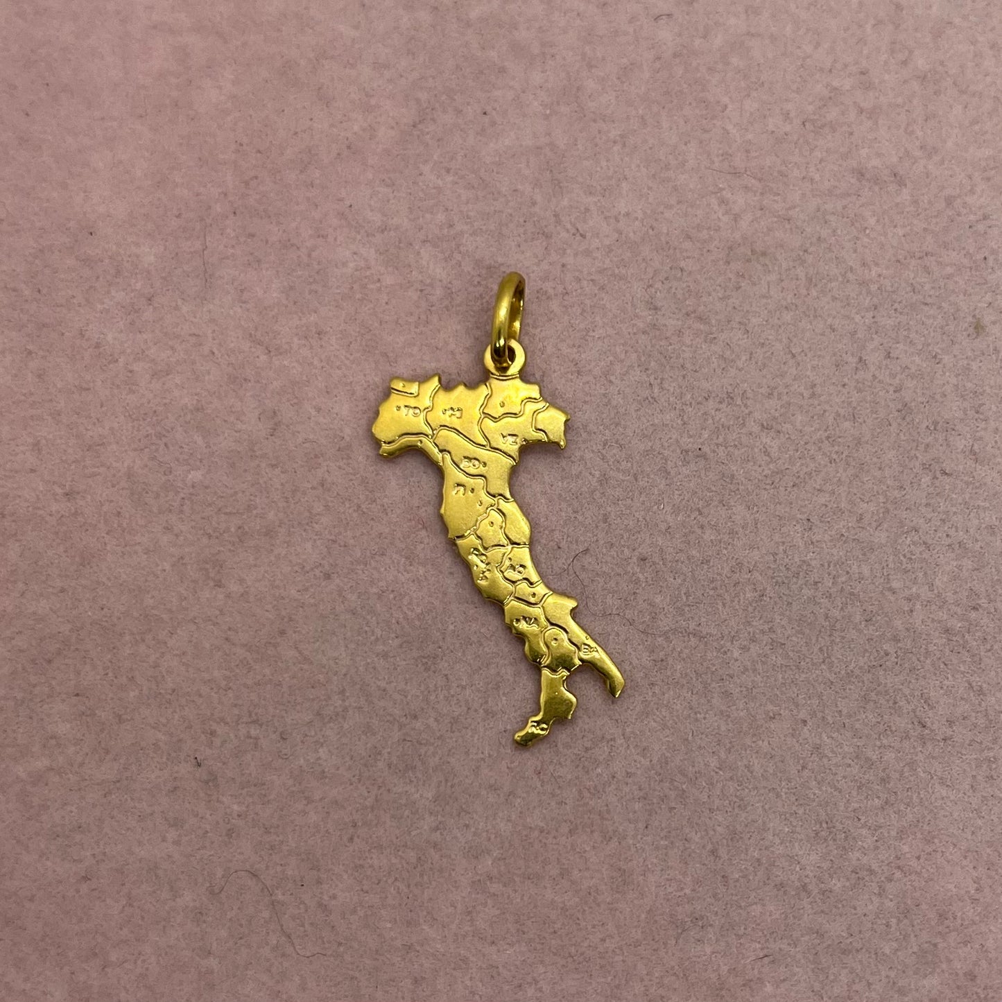 Map of Italy Pendant With Regions (18k)