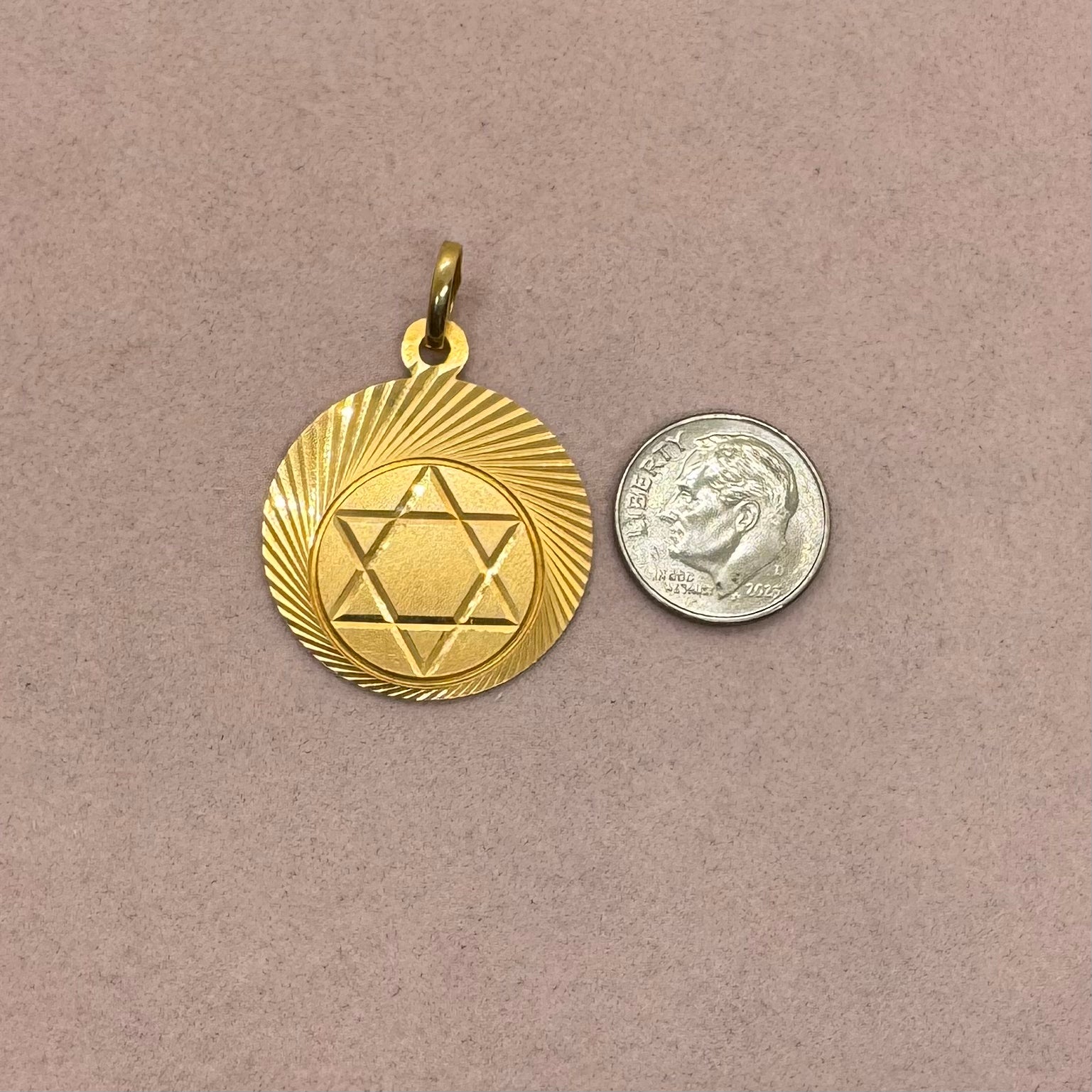 Radiant Star of David Medallion by Uno a Erre