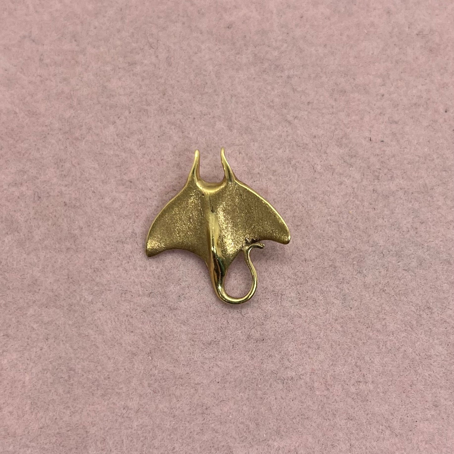 Stingray Pendant with Hidden Bail