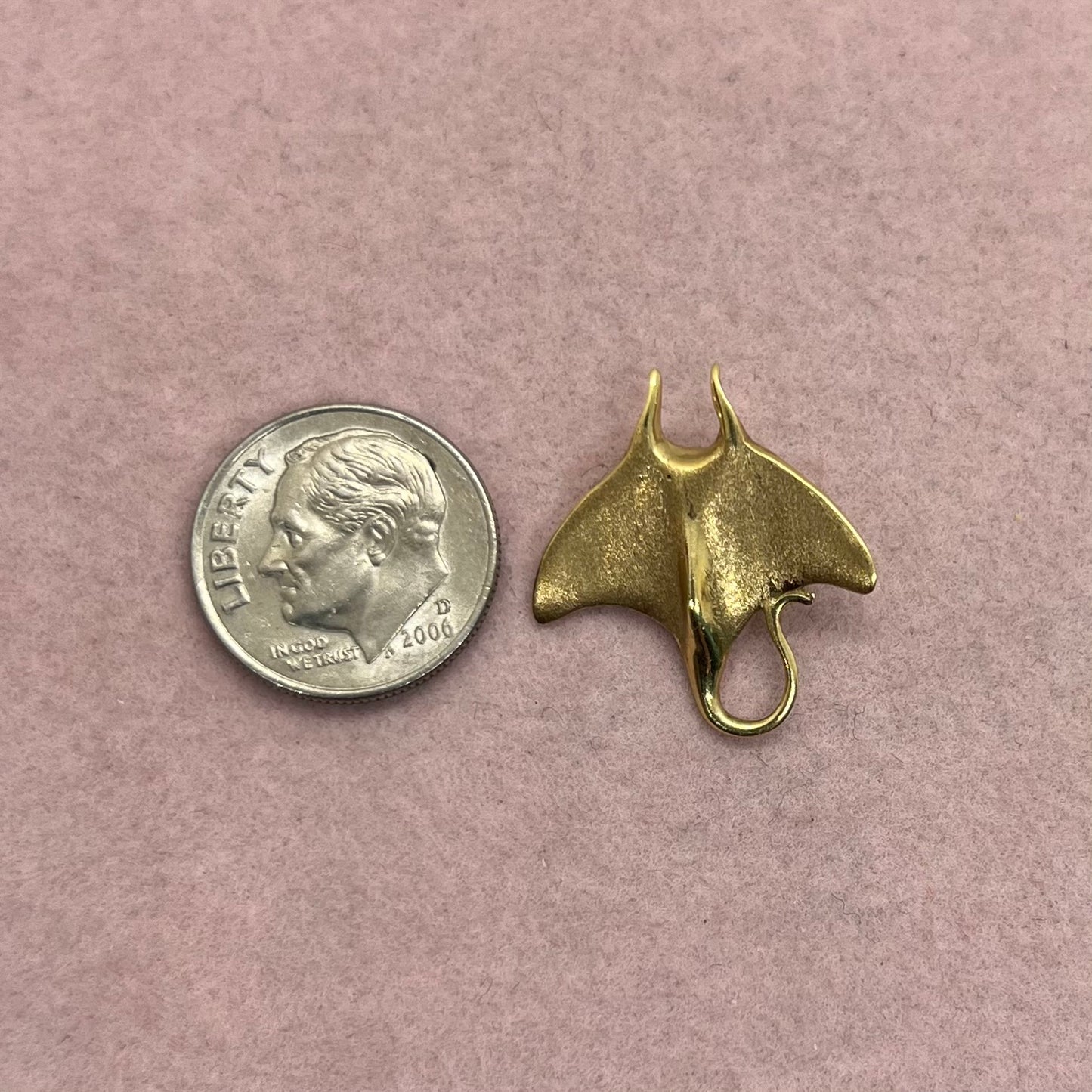 Stingray Pendant with Hidden Bail