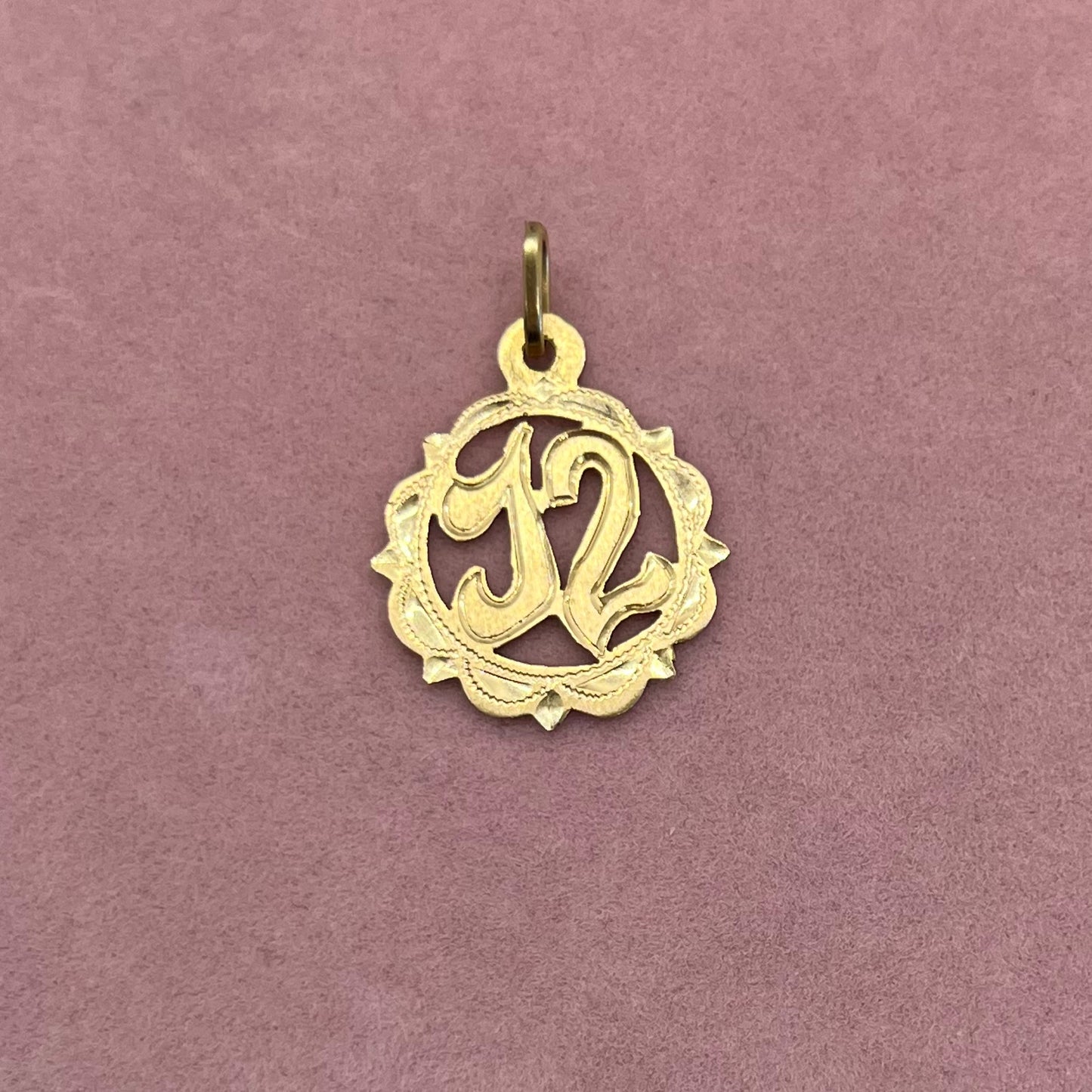 Number Medallions with Scalloped Edges