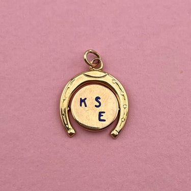 'Kiss Me' Horseshoe Spinner Charm
