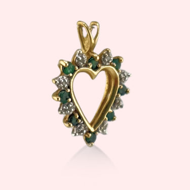 Medium Classic Diamond and Emerald Heart Pendant