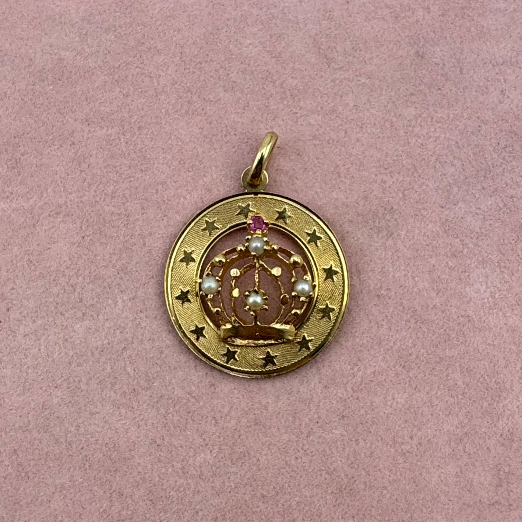 Crown Medallion with Stars