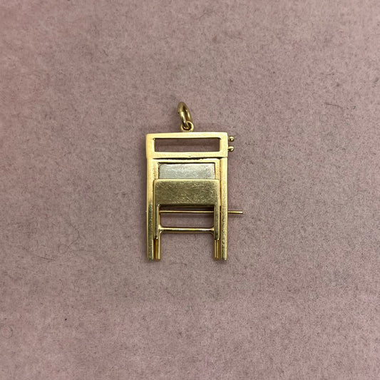 Folding Art Easel Pendant