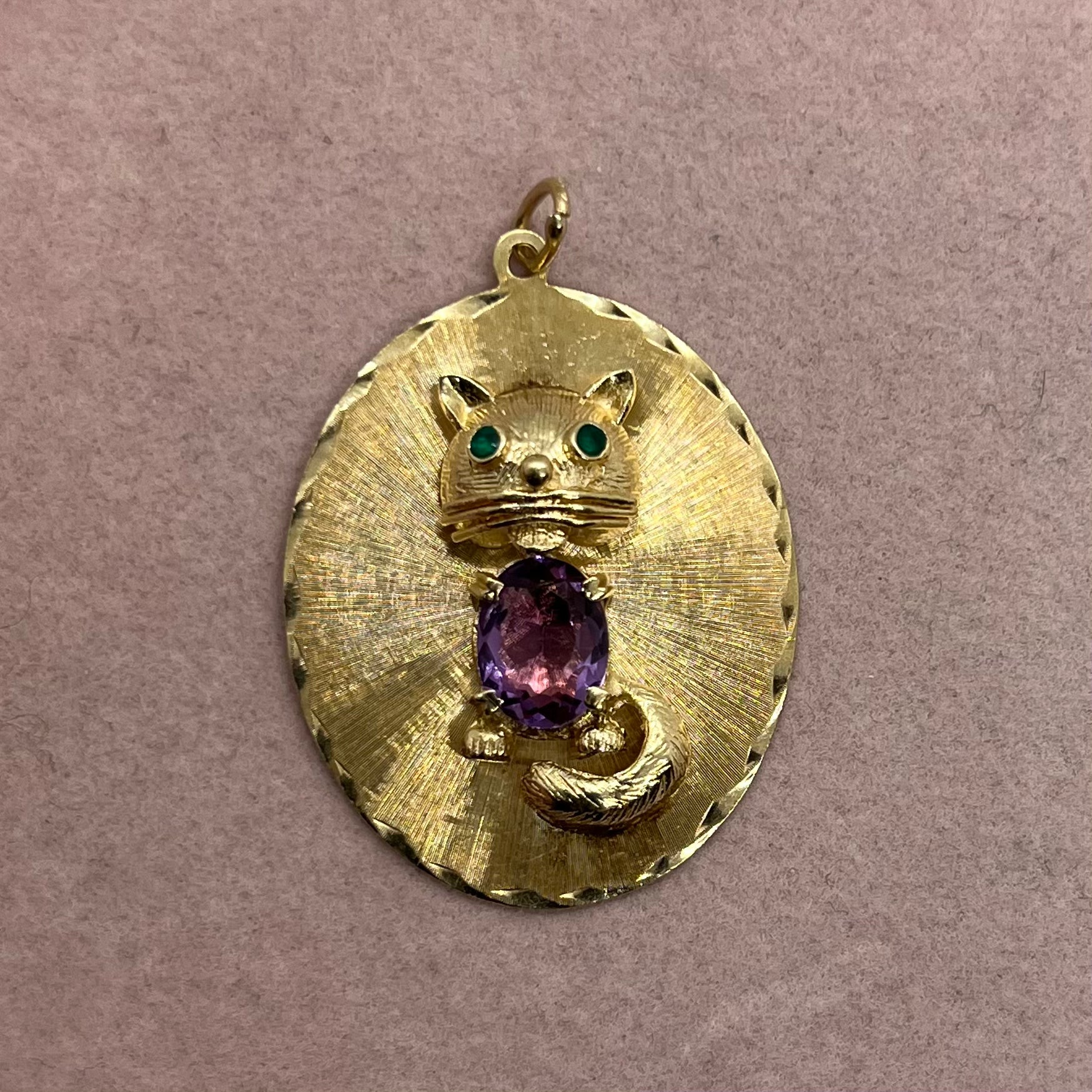 Oval Amethyst Cat Medallion