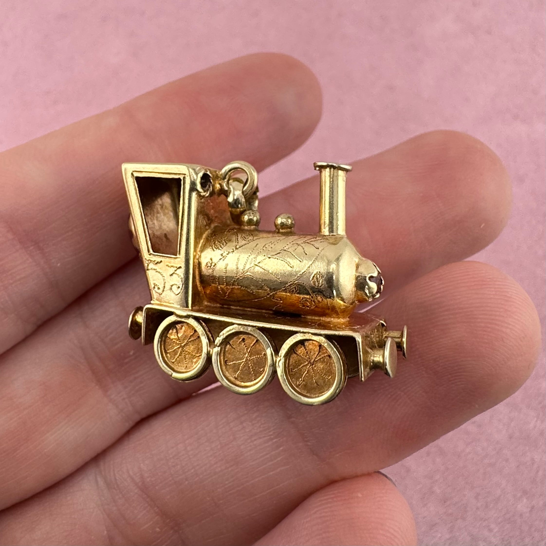 Detailed Train Pendant