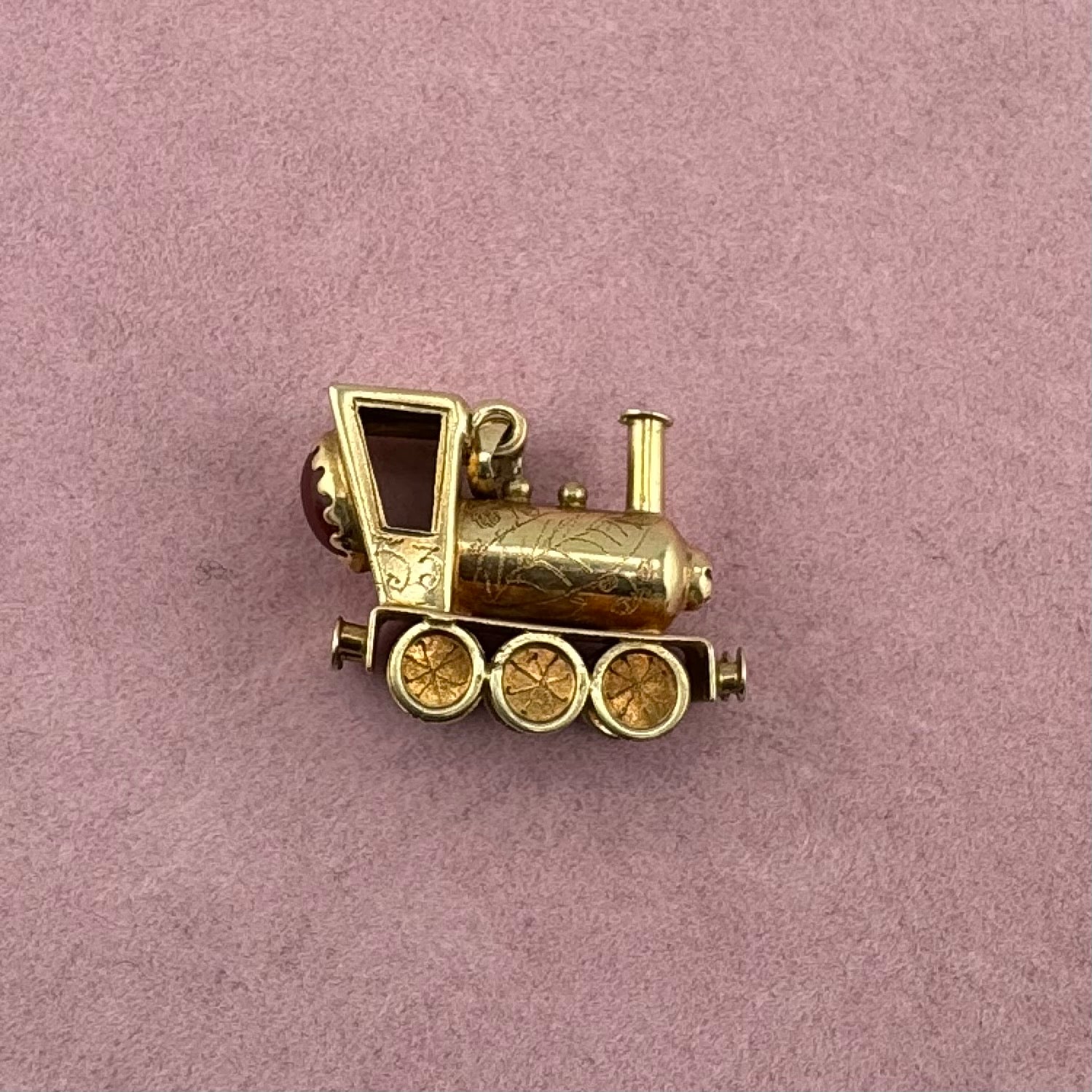 Detailed Train Pendant