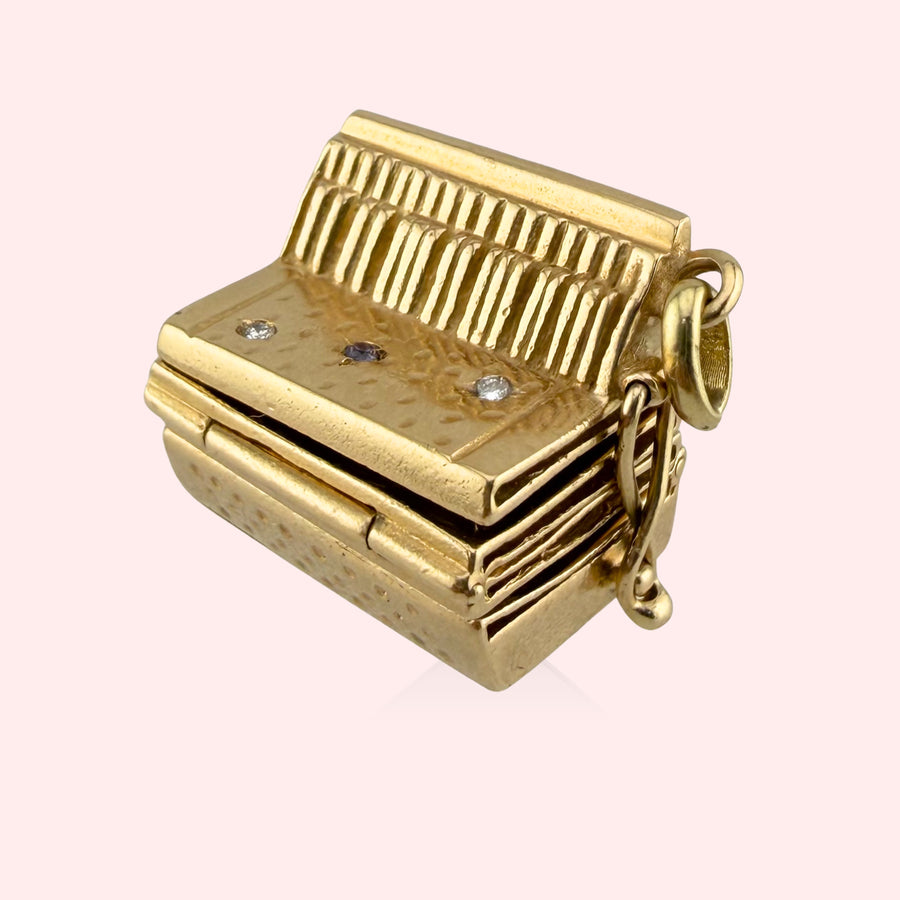 Accordion Locket