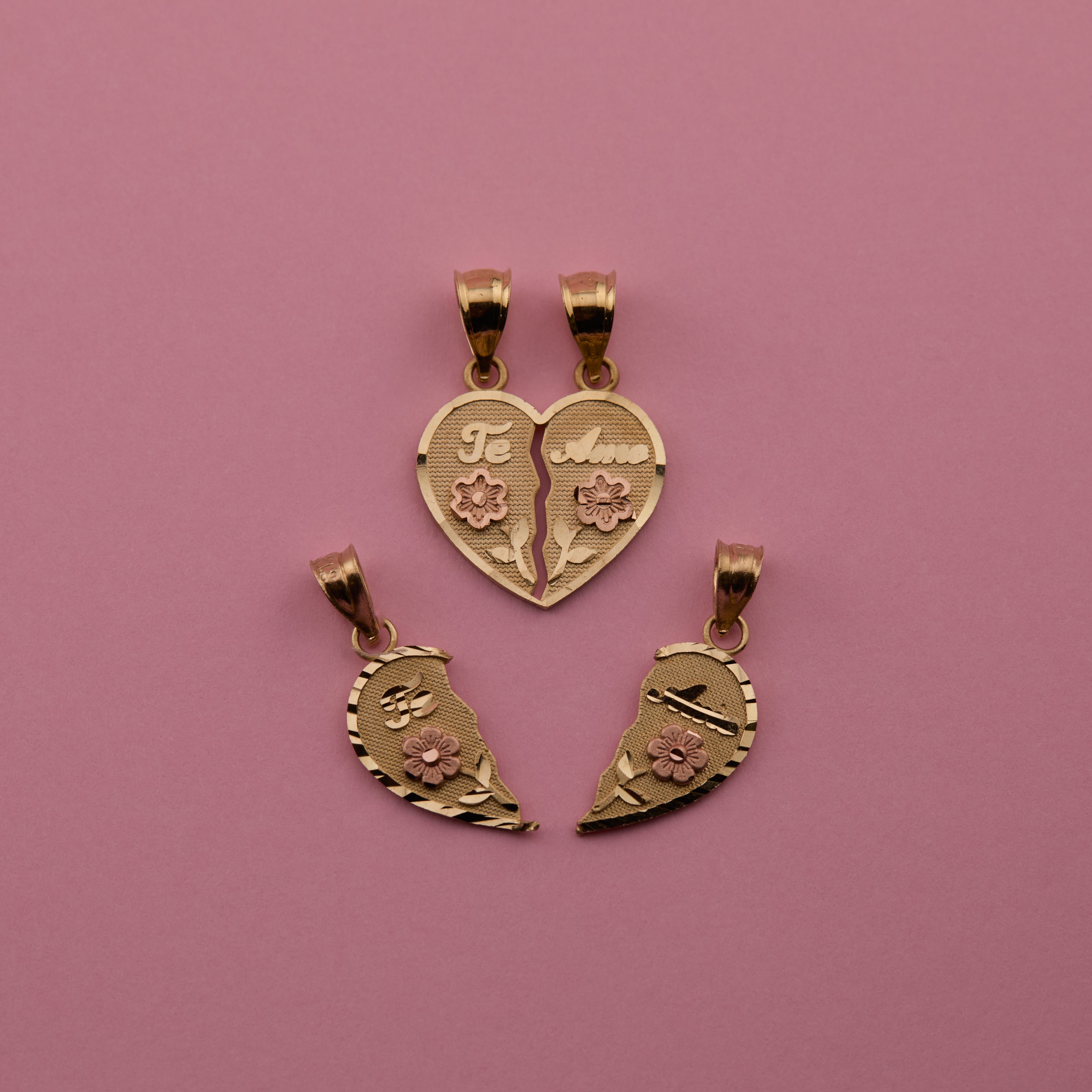 'Te Amo' Breakable Heart with Flowers