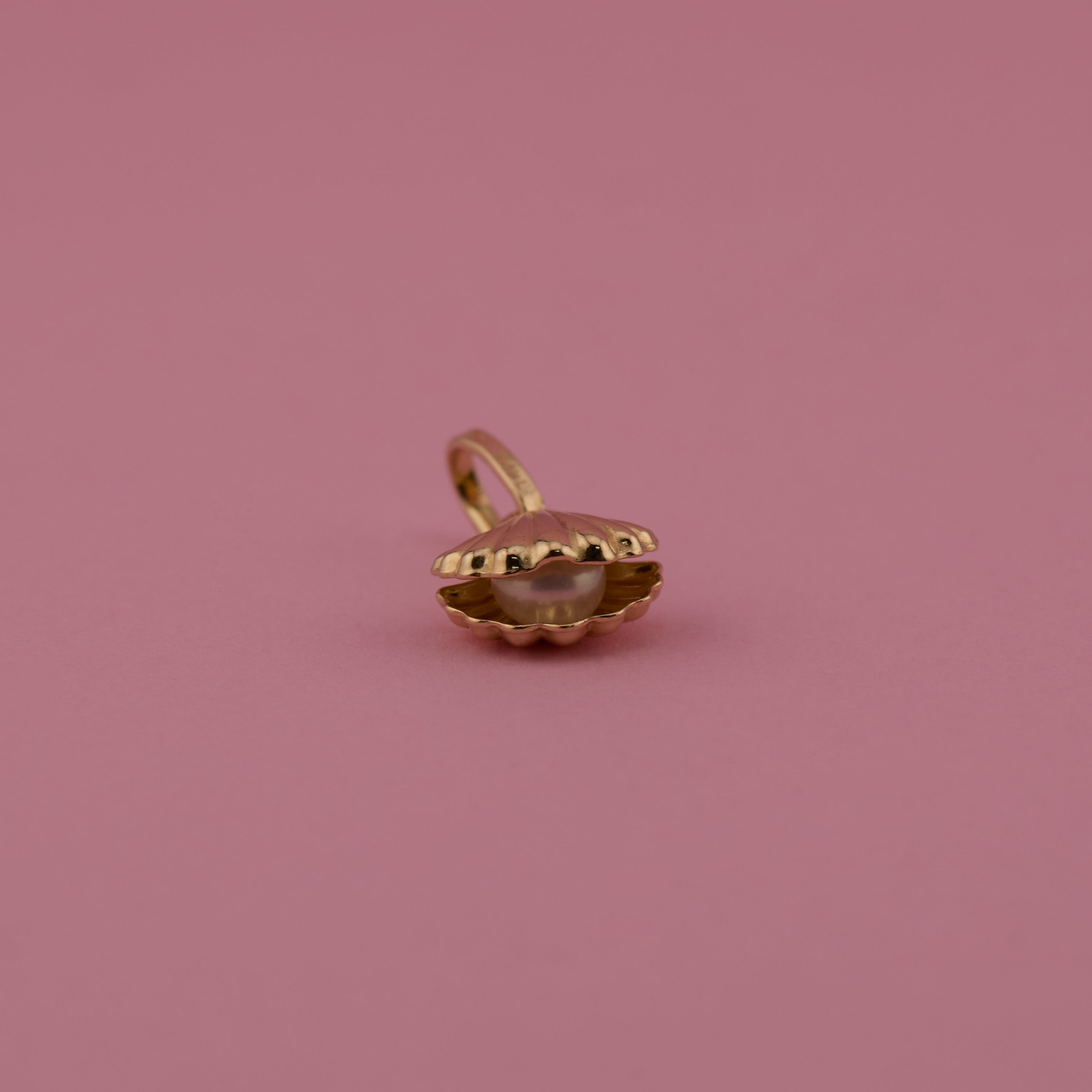 Shell with Pearl Charm