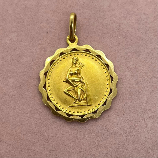 Large Aquarius Medallion with Scalloped Frame