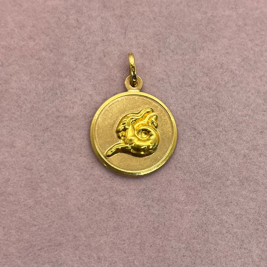 Capricorn Medallion by Uno a Erre